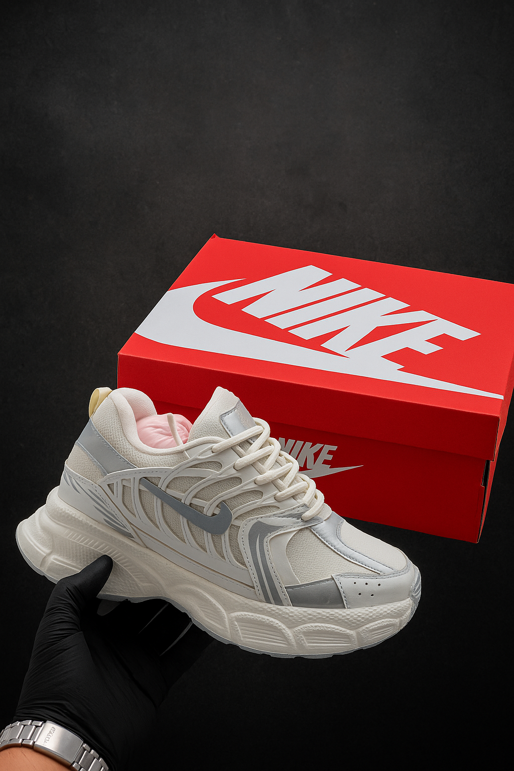Nike Titan Edge